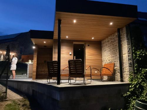 El edificio en el que está la casa vacacional