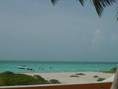 Gallery image of HOUSE FRONT OF THE SEA in Progreso