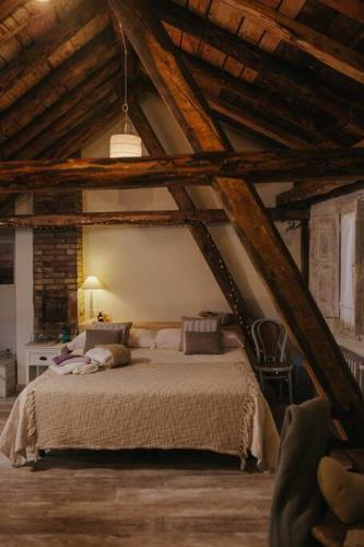 Кровать или кровати в номере Casa Rural Valle de Tena
