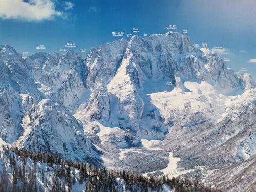 a large mountain range with snow covered mountains at Landhaus Marie in Hermagor