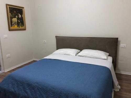 Letto o letti in una camera di Forest Cottage - middle of forest & near the beach
