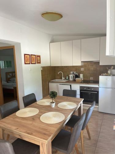 ***Quiet place near sea and National park***