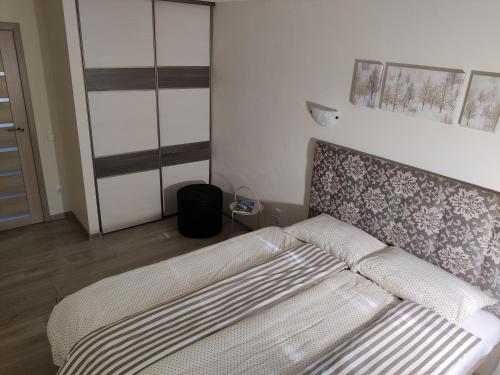 Ένα ή περισσότερα κρεβάτια σε δωμάτιο στο Apartment Dalyce