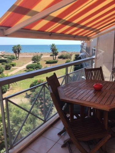 Frontignan: appartement en front de mer avec vue