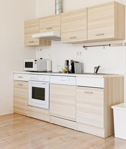 MINIMALISTIC STUDIO NEAR NASCHMARKT