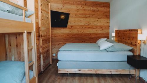 Una cama o camas en una habitación de Appartement Alpenrauschen