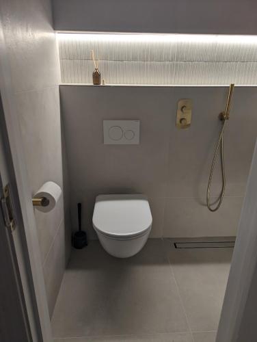 Bilik mandi di Brookview Guest House