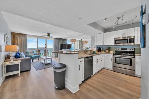Pelican Beach Resort by Colasan photo 85