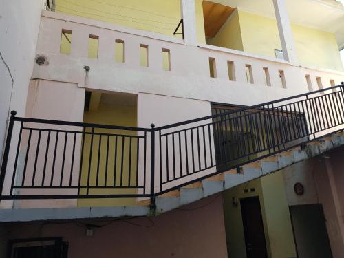Μπαλκόνι ή βεράντα στο Hotel O Cempaka Syariah