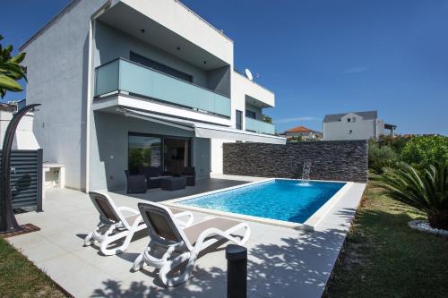 Villa TeSa 1 - heated swimming pool