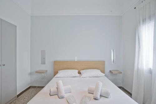 Athina 2BR Apt, Fully Equipped, Kitchen, AC, WiFi