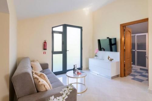Branco's Apartment by GALMI