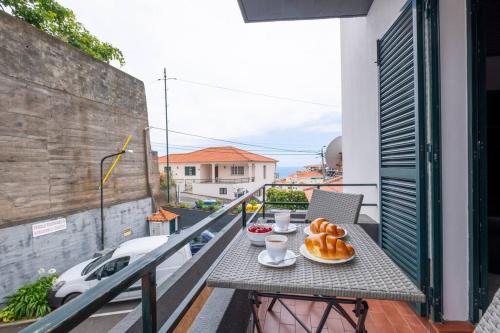 Alegria's Apartment by GALMI
