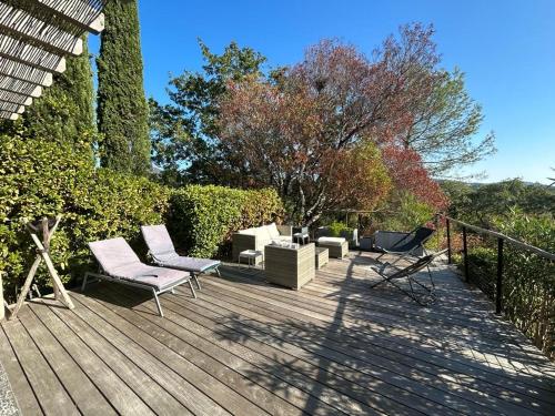 Les restanques maison des chênes vue mer 6 personnes