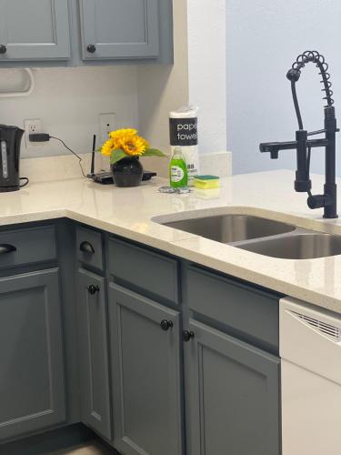 15 minutes way from Disney Condo Resort Pool Sleeps 10 photo 26