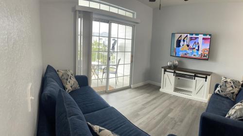 15 minutes way from Disney Condo Resort Pool Sleeps 10 photo 7