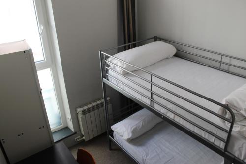 Postel nebo postele na pokoji v ubytování Mola! Hostel Burgos