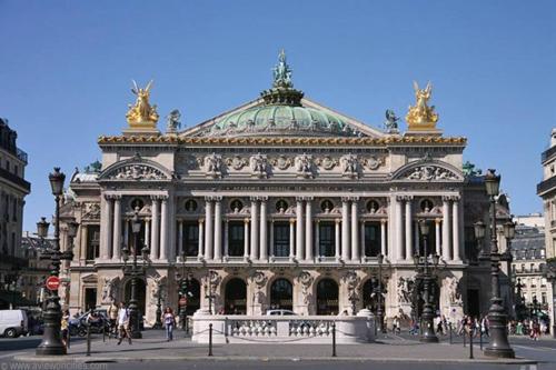 Central and Parisian style - 3 bedrooms