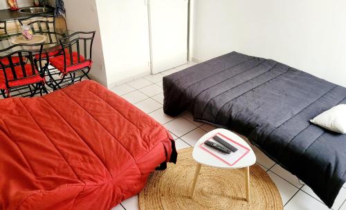 Katil atau katil-katil dalam bilik di Happy Home