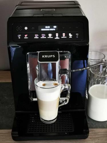 Tetera y cafetera en Lanonweye