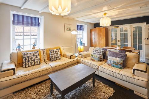 Posezení v ubytování Host & Stay - Dotty's Coastal Retreat