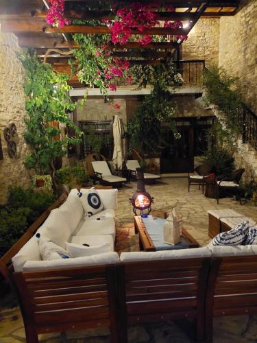 Гостиная зона в Bougainvillea House Lefkara