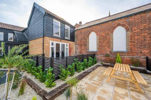 3 King Charles Court, Sudbury