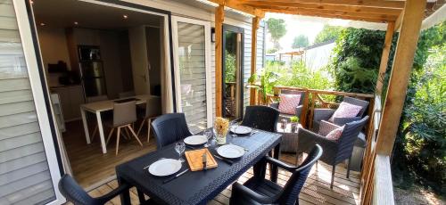 Zahrada ubytování HappyMobilhome Argelès-sur-mer -plage à 500m- Camping 4 étoiles Del Mar