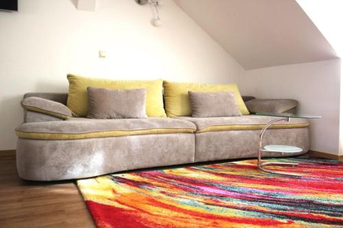 Ruang duduk di Das Falk Apartmenthaus