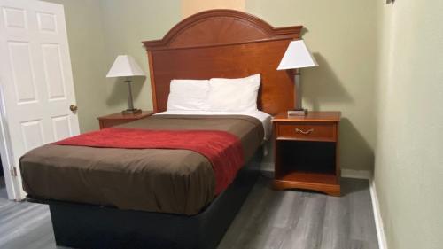 Ένα ή περισσότερα κρεβάτια σε δωμάτιο στο Budget Inn Express