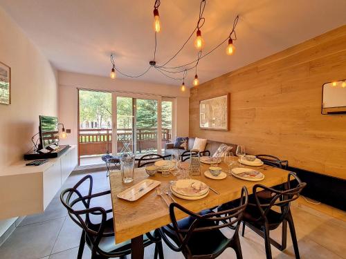 Photo de la galerie de l'établissement Appartement moderne et lumineux, proche des pistes, balcon-terrasse, 3 Flocons Or - FR-1-344-819, à Saint-Martin-de-Belleville