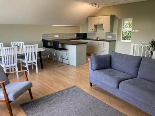 Η κουζίνα ή μικρή κουζίνα στο Beautiful Garden Cottage, close to Llandeilo.