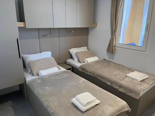 Galeriebild der Unterkunft Mobile home Olive Leaf in Drage