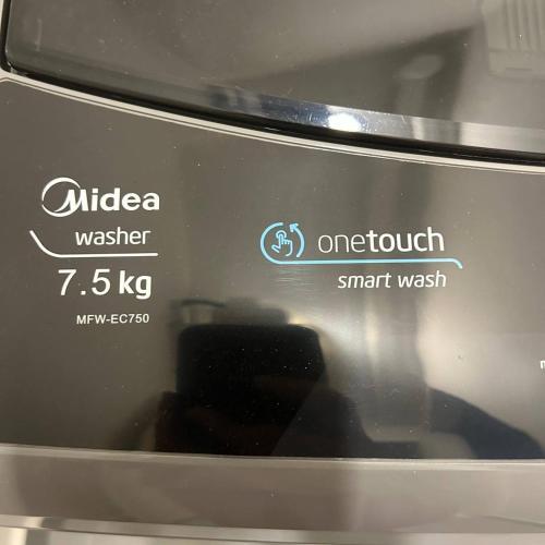 a close up of the front of a toaster oven at Paradigm Mall 1BR-Poolview-Netflix-WiFi by JB RelaX Homestay in Johor Bahru