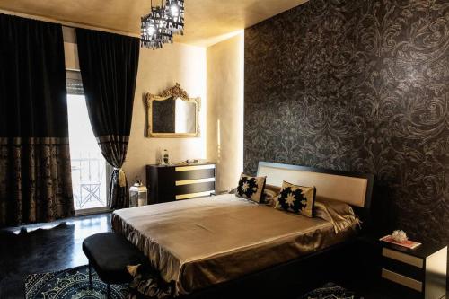 Ένα ή περισσότερα κρεβάτια σε δωμάτιο στο Dubai RC luxury