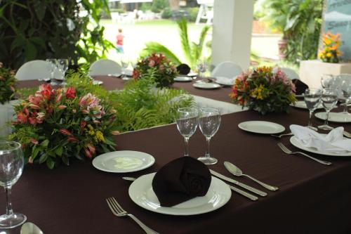 クエルナバカにあるHotel Posada Quinta Las Floresのギャラリーの写真