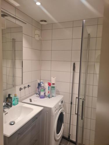 Φωτογραφία από το άλμπουμ του Privat room in shared 3 rooms apartment Manglerud στο Όσλο