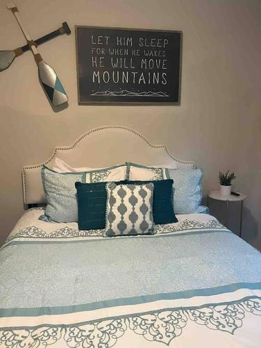 Gambar di galeri bagi Cozy Home Away from Home di Clayton