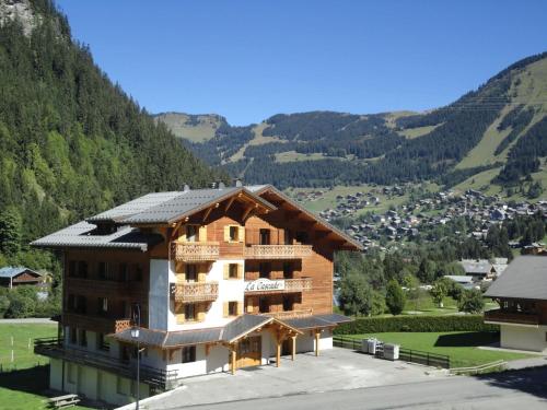Grand chalet 7 pièces, 15 pers, sauna, jacuzzi à Châtel
