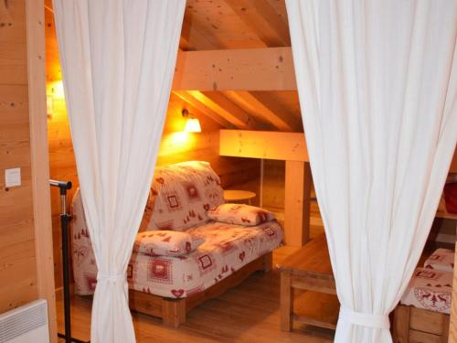 Chalet spacieux à Châtel, 12 pers., 3 chambres, proche remontées Linga, WiFi, balcon et garage