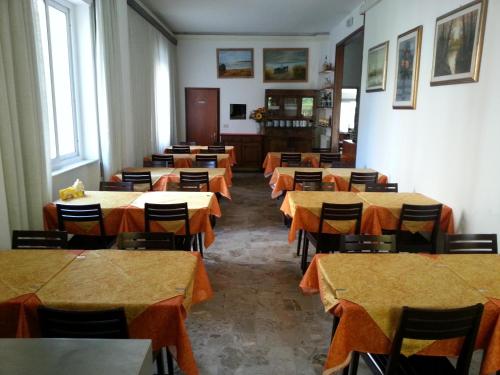 Gallery image of Hotel Margot in Lido di Camaiore