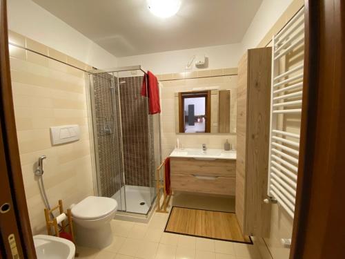 Un baño de GiòHome - best apartment