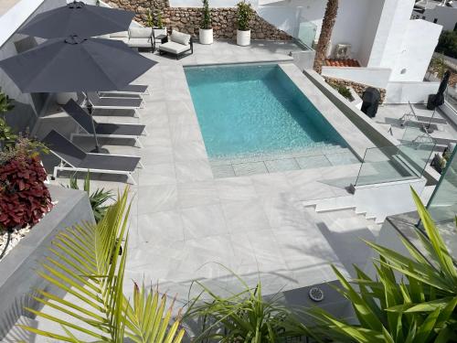 Villa Colina del Mar - With Heated Pool & Luxurious View near the beach