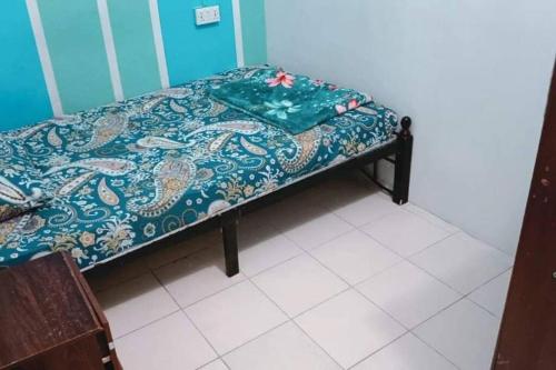 Säng eller sängar i ett rum på Burjuman metro stations Unisex Hostel Private room for Couple - 06