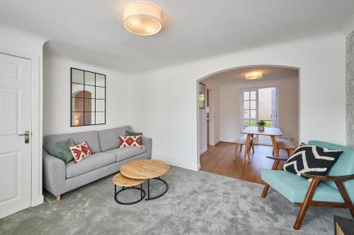 Host & Stay - Sandstone Cottage