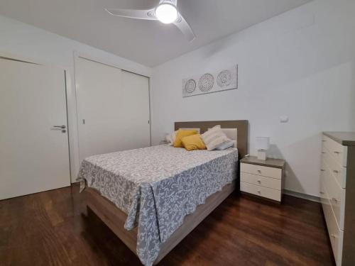 Funchal Centrum - La Vie Apartment with Parking! by Rentallido