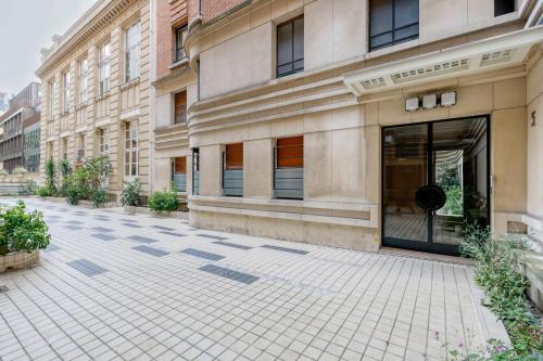 Chic and Warm 1 bd Flat - Heart of the Luxury 16th