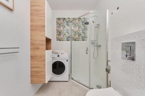 Et badeværelse på Apartment Piękna with PARKING Wrocław by Noclegi Renters