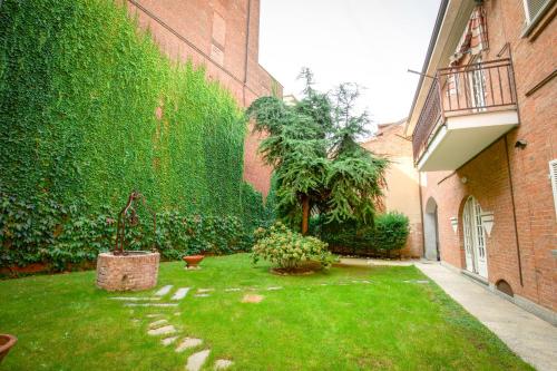 Jardín al aire libre en Monferrato, Intera casa uso esclusivo giardino recintato posto auto privato, ideale per famiglie con animali