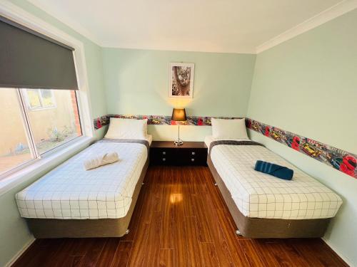 Gallery image of Spacious 6 Bedroom Holiday Home 15 Min Away From Melbourne Airport in Sydenham